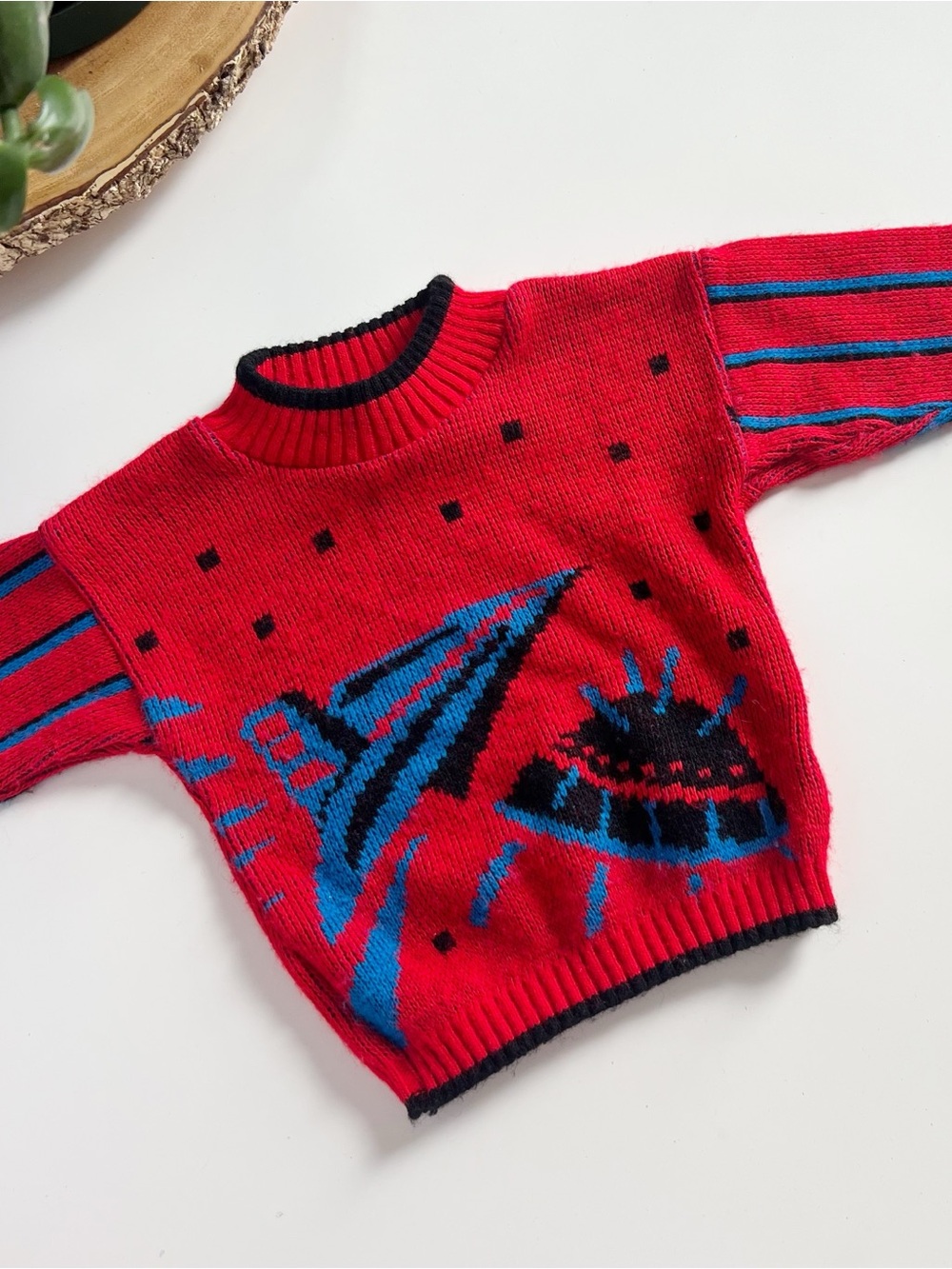 Vintage 1980’s USA Made The Clubhouse Red UFO Spaceship Sweater | 18-24m